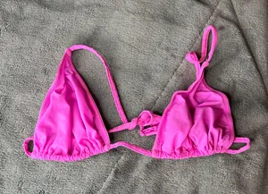 SKIMS Bra thumbnail 1