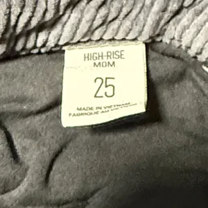 BDG Urban Outfitters High Rise‎ Mom Corduroy Pants Size 25 Gray thumbnail 3