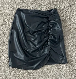 Windsor Skirt Leather Faux Black thumbnail 1