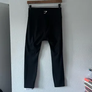 {Gymshark} Training 7/8 Leggings in Black thumbnail 8