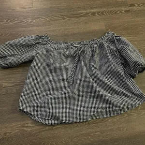 Caution to the Wind navy gingham puff sleeve tie front off shoulder top. Size Small thumbnail 4