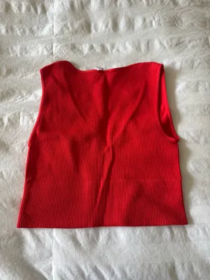 NIKIBIKI Top Ribbed V-Neck Crop thumbnail 3