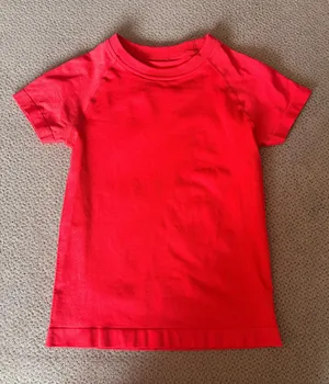 Red Amazon workout top Size M thumbnail 1