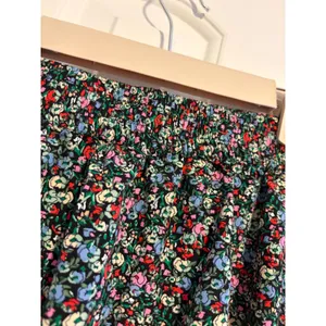LOFT Floral Print‎ Smocked Waist Ruffle Hem Mini Skirt Women's Size M thumbnail 7