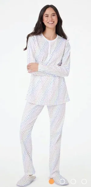 Pajamas thumbnail 1