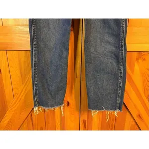 Hollister Ultra High-Rise Mom Crop Jeans Distressed Size 0/24 VTG Stretch (2434) thumbnail 2