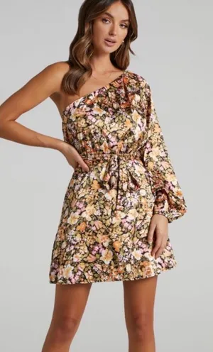Showpo Odo One Shoulder Mini Dress Size 10 Black Floral Feminine Party thumbnail 1
