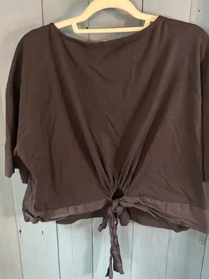 GAP Black Cropped Tie-Hem Oversized Tee | Size Large - Boho Festival thumbnail 2