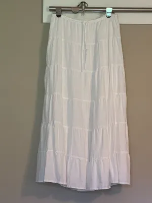 ARITZIA Wilfred Bouquet Linen Skirt M White $148 Retail NWOT thumbnail 2