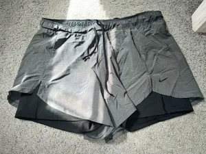 Nike Shorts  thumbnail 1