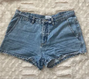 Jean Shorts thumbnail 1