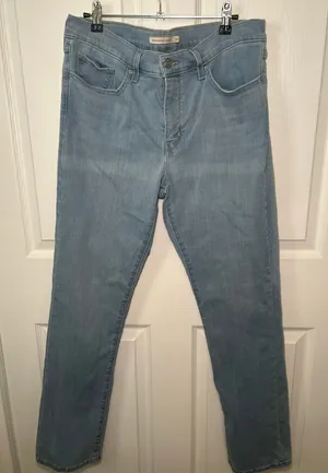 Levi's 314 Shaping Straight‎ Jeans Light Wash Denim Comfort Stretch Size 32 thumbnail 1