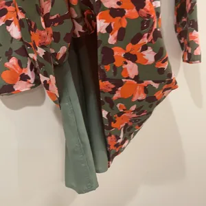 J. Crew Floral Dress Size 2 thumbnail 12