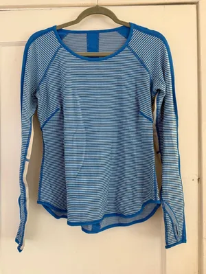 Lululemon long sleeve  thumbnail 1