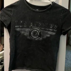 Hollister Fitted Tee thumbnail 1