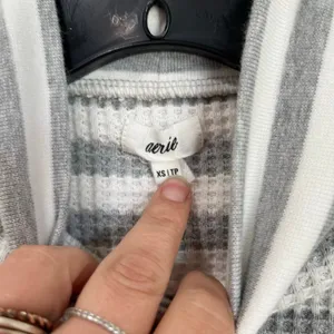 Aerie Blizzard Gray & White Waffle Mockneck Long Sleeve T Shirt Size‎ XS thumbnail 4