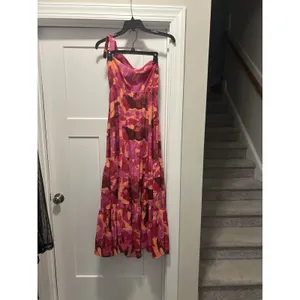 SheIn Pink Floral One Shoulder Maxi Dress Size 8 Tiered Ruffle Resort Vacation Cruise thumbnail 7