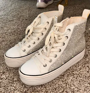 Hightop Sneakers thumbnail 1