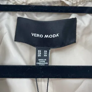 Vero Moda Vmcille Short Teddy Fleece Waistcoat Lavender Vest Size XS NWT thumbnail 5