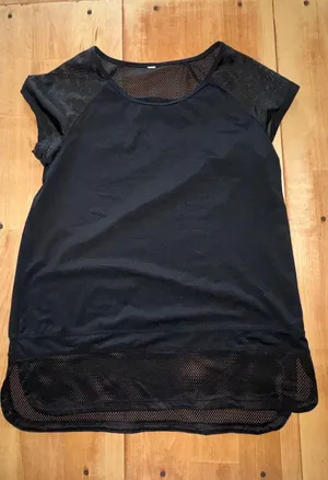 Champion‎ Womens Black Mesh Panel Activewear Short Sleeve Workout Top Tee Small thumbnail 1
