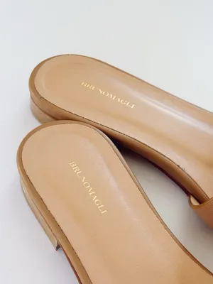 Bruno Magli Fina Slide Leather Sandal Tan thumbnail 6