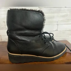 Clarks Womens Sharon Pearl Boots. Fuzzy, comfortable and warm. Size 9 thumbnail 7