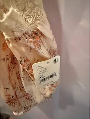 Free People Floral Lace Trim Cami Top XS NWT thumbnail 4