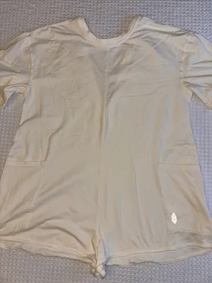 NEW! FREE PEOPLE MOVEMENT Hot Shot Tee Romper Shorts X-SMALL Bleached Clay Ivory thumbnail 4