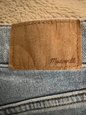 Madewell The Perfect Vintage Distressed Jean, Size 25 thumbnail 4