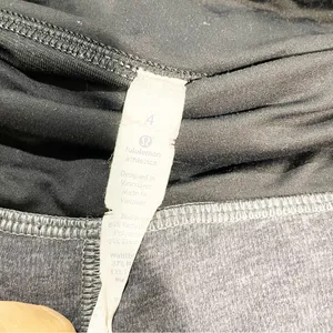 Lululemon Size 4 Speed Short 4-way Stretch 2.5"‎ Texture Printed Deep Coal Black thumbnail 3