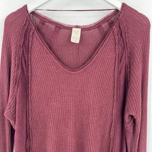 We The Free People Laguna Waffle Knit Top Burgundy Red‎ Long Sleeves Size Medium thumbnail 4