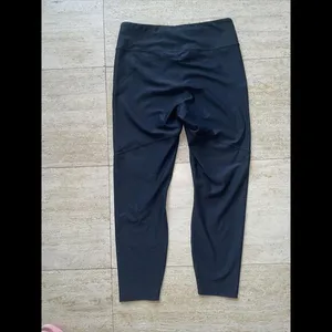 Outdoor Voices Warmup 7/8 Legging size medium‎ thumbnail 4
