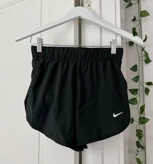 Nike Shorts thumbnail 1