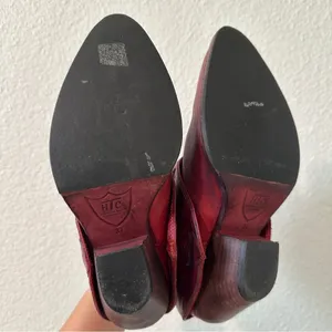 HTC Hollywood Trading Company Folded Cowboy Ankle Boots in Burgundy Sz 37 / 7 US thumbnail 7