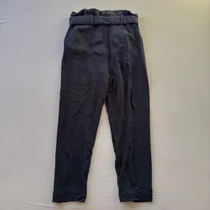 & other stories Belted Paperbag Waist Pants thumbnail 5