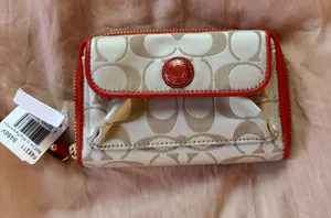 Coach Wallet thumbnail 1