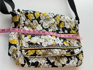 Vera Bradley Dogwood Floral Pattern Quilted Messenger Boho Bag thumbnail 9