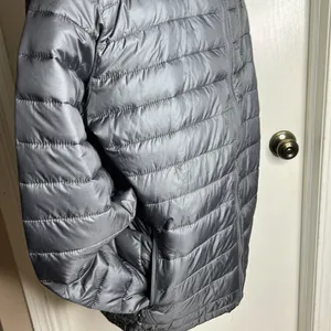 Avalanche men’s Puffer Jacket gray size large. thumbnail 3
