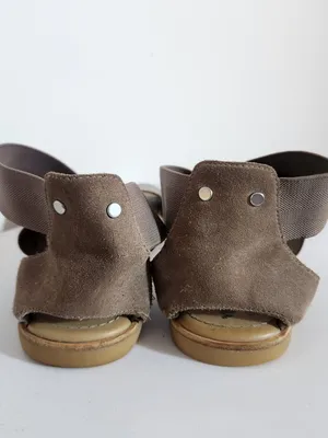 Sorel Ella Brown and Gold Slip On Sandals Leather and Elastic Straps Size 9.5 thumbnail 4