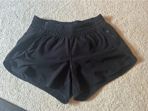 Lululemon Shorts High-Rise 3" thumbnail 1