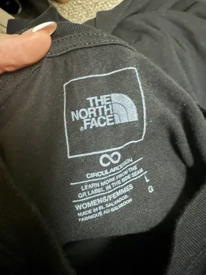 T-shirt thumbnail 3