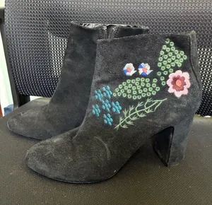Nanette Lepore Beverly Black Suede Embroidered Short Boots Heels Zip Women's 8 thumbnail 1