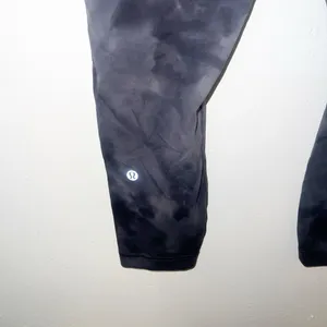 Lululemon crop pitch gray graphite gray diamond dye align leggings thumbnail 7