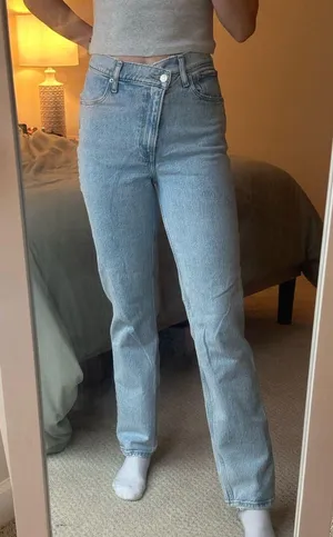 Abercrombie & Fitch Asymmetrical The 90s Straight Ultra High Rise thumbnail 9