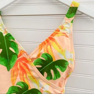 Swimsuit‎ Size 6 Green Palm Tree Print Surplice V Neck One Piece Tropical Beach thumbnail 2