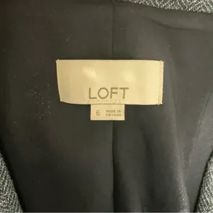 LOFT Blue/ Gray Herringbone Blazer with Navy Elbow Patches Size 6 thumbnail 8