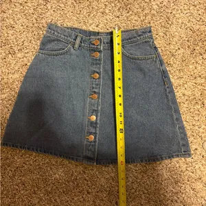 ❤️ Monki button fly denim jean skirt 💚 thumbnail 6