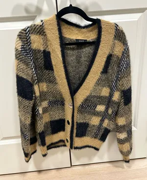VICI Cardigan thumbnail 1