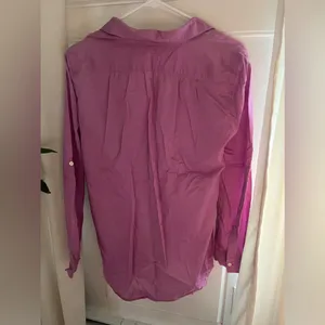 LOFT The Softened Shirt Pink Blouse Size M thumbnail 2