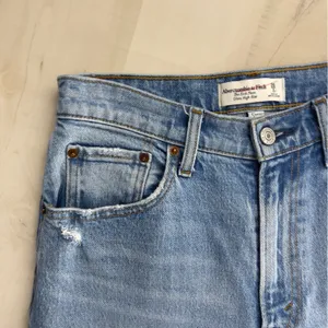ABERCROMBIE & FITCH curve love the kick flare ultra high rise jeans 26 2 SHORT thumbnail 2